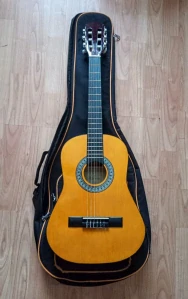Dětská 1/2 kytara Almeria (Prodáno)
