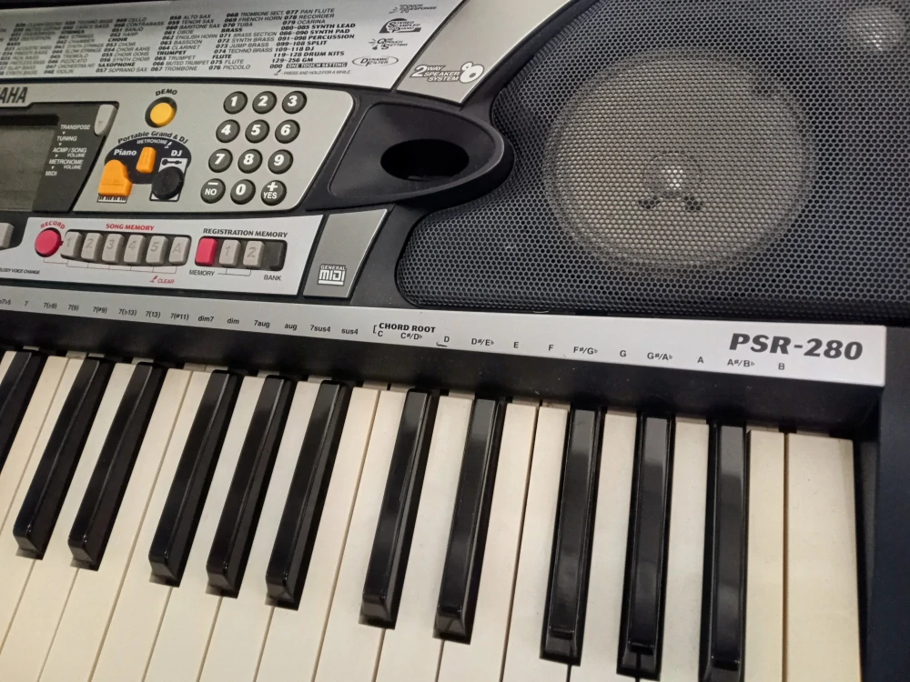 Yamaha PSR-280 (Prodáno)
