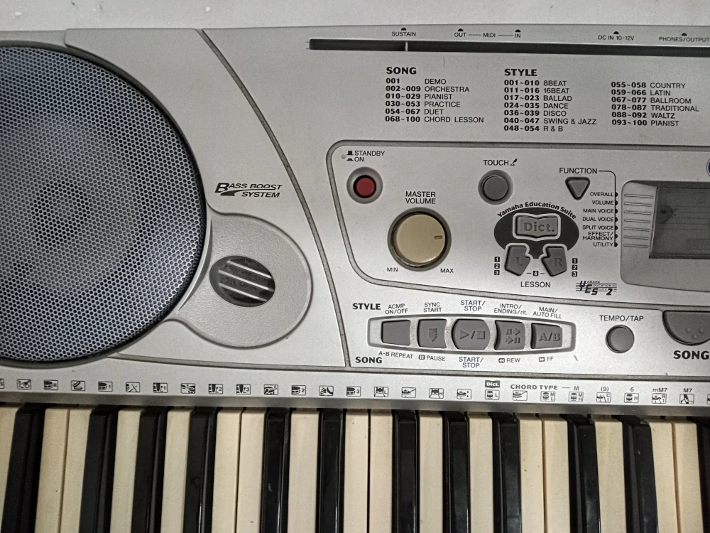 Yamaha PSR-275 (Prodáno)